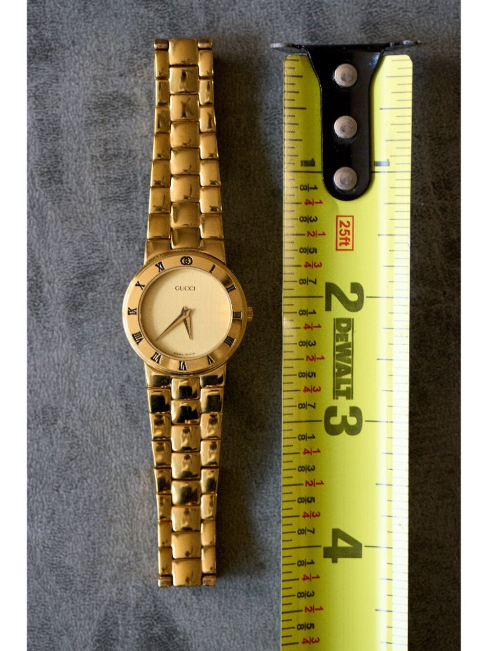 Gucci Ladies Quartz Watch 3300.2.L Gold Plated, 26mm Case, Swiss Made - Picture 11 of 12